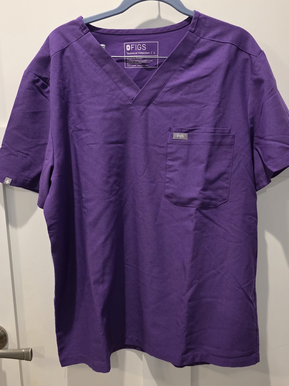 Figs Leon Two Pocket Scrub Top Ultra Violet Mens Large Unisex Purple Medical